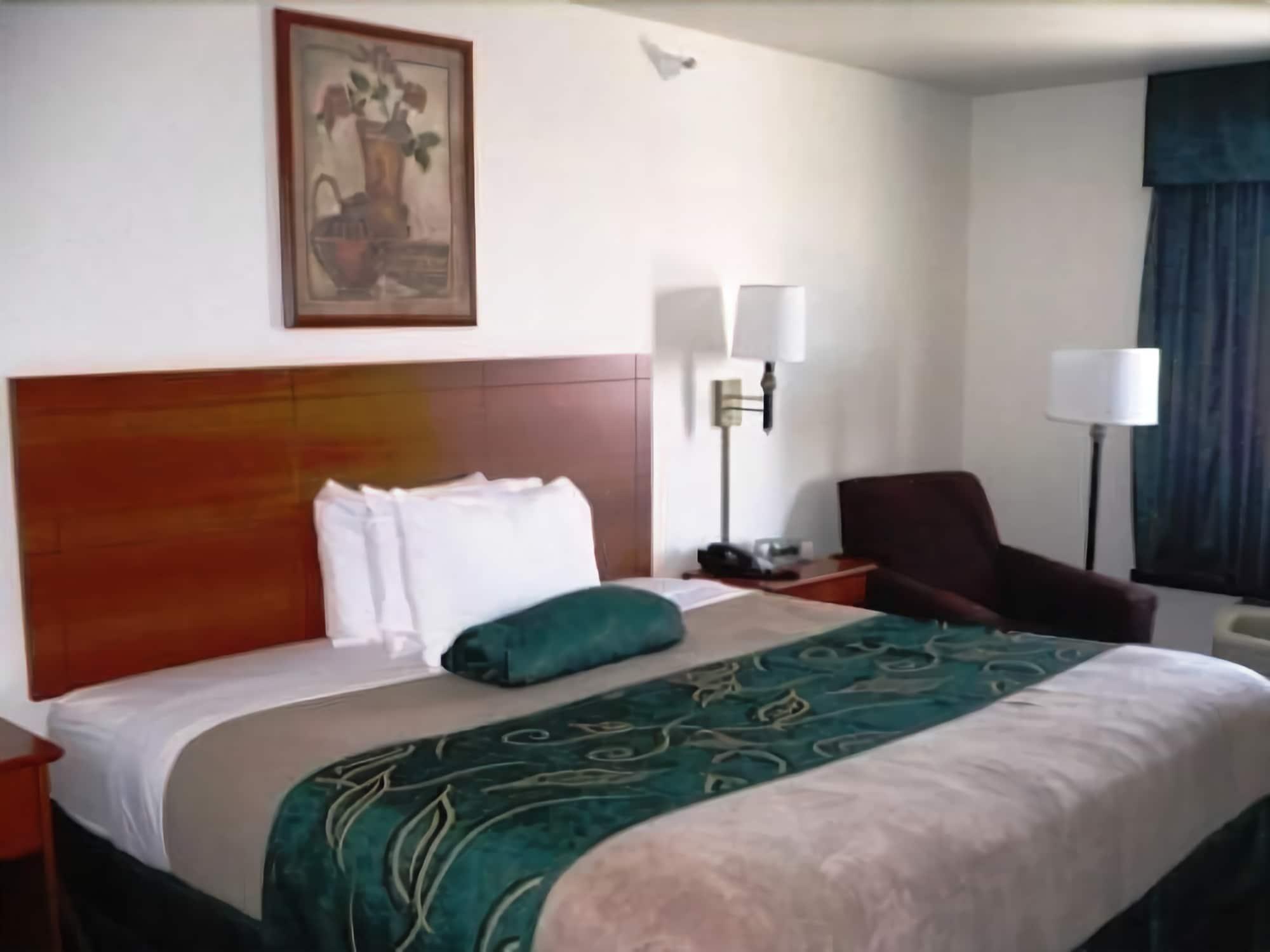 Travelodge By Wyndham Clinton Valley West Court Cameră foto